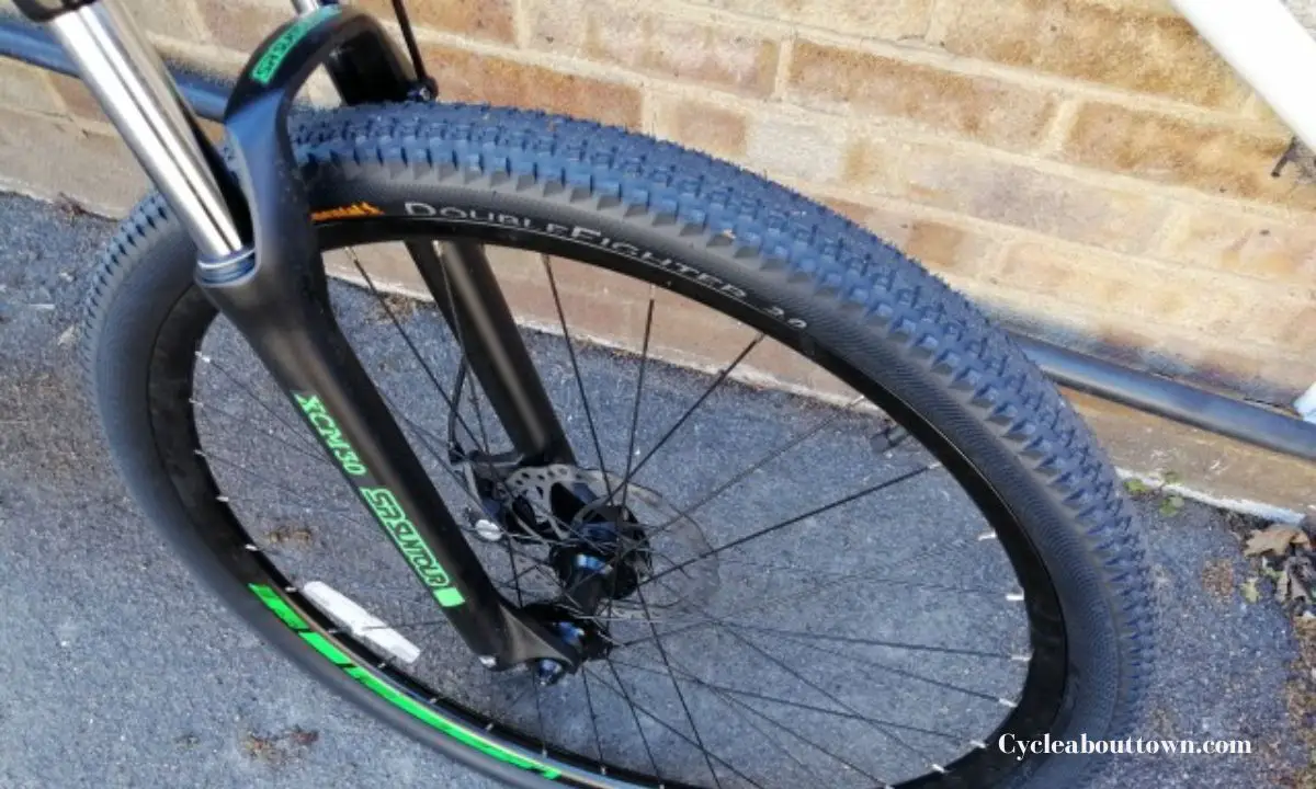 Does bike Tire Tread Direction Matter?